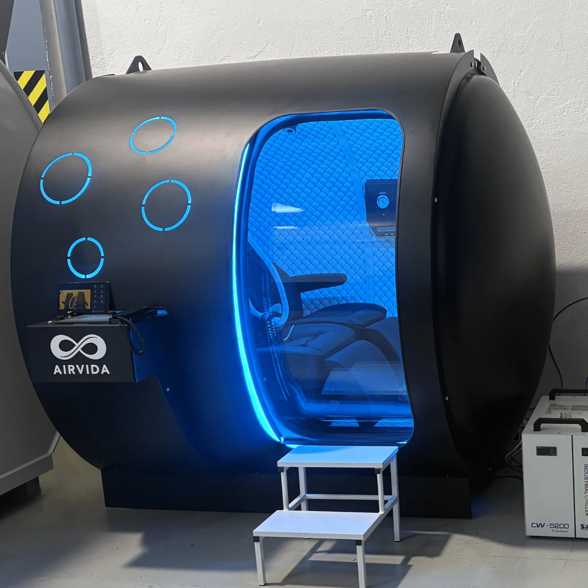 2.0 ATA Hardshell Multiplace Hyperbaric Chamber with BIBS Mask - Image 7