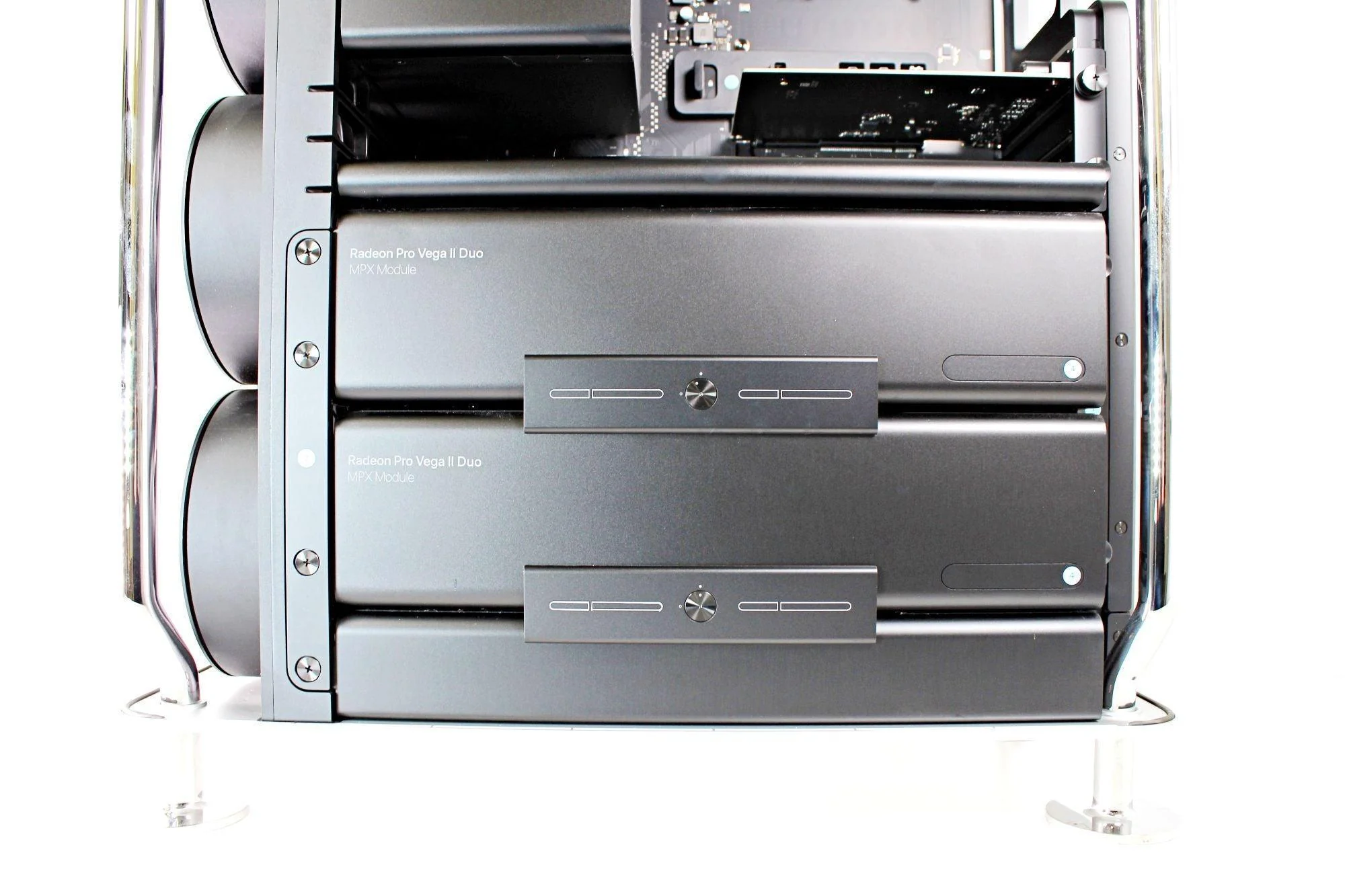 2019 Apple Mac Pro – 2.5GHz Intel Xeon W 768GB RAM 4TB SSD Dual AMD Radeon Pro Vega II (32GB x 2) - Image 17