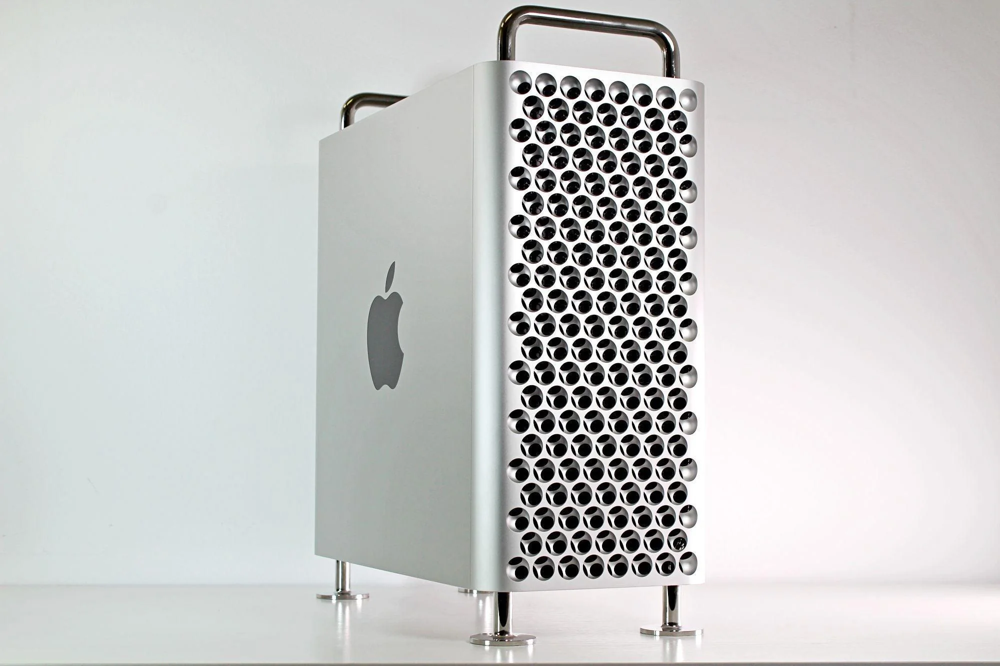 2019 Apple Mac Pro Desktop A1991 2.5GHz 28-Core, Customizable, Up to 1.5TB RAM, 8TB SSD - Image 5
