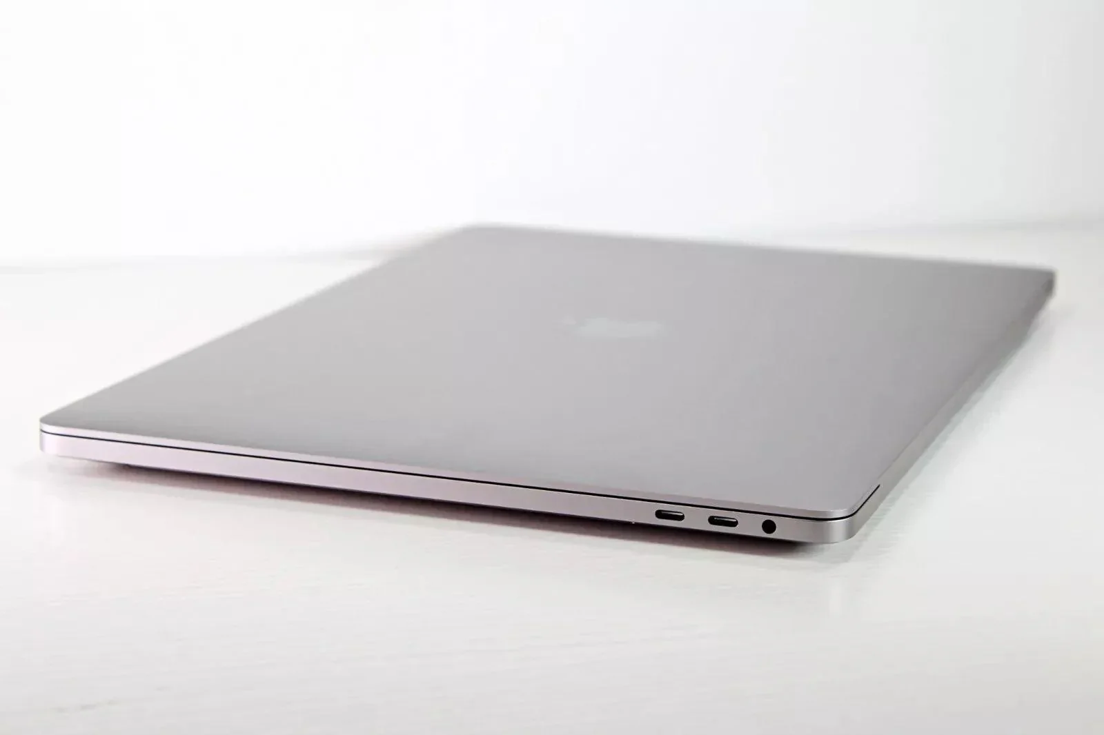 2019 Apple MacBook Pro 16-inch i7 2.6GHz – 16GB RAM 512GB SSD AMD 5300M Japanese Keyboard - Image 12