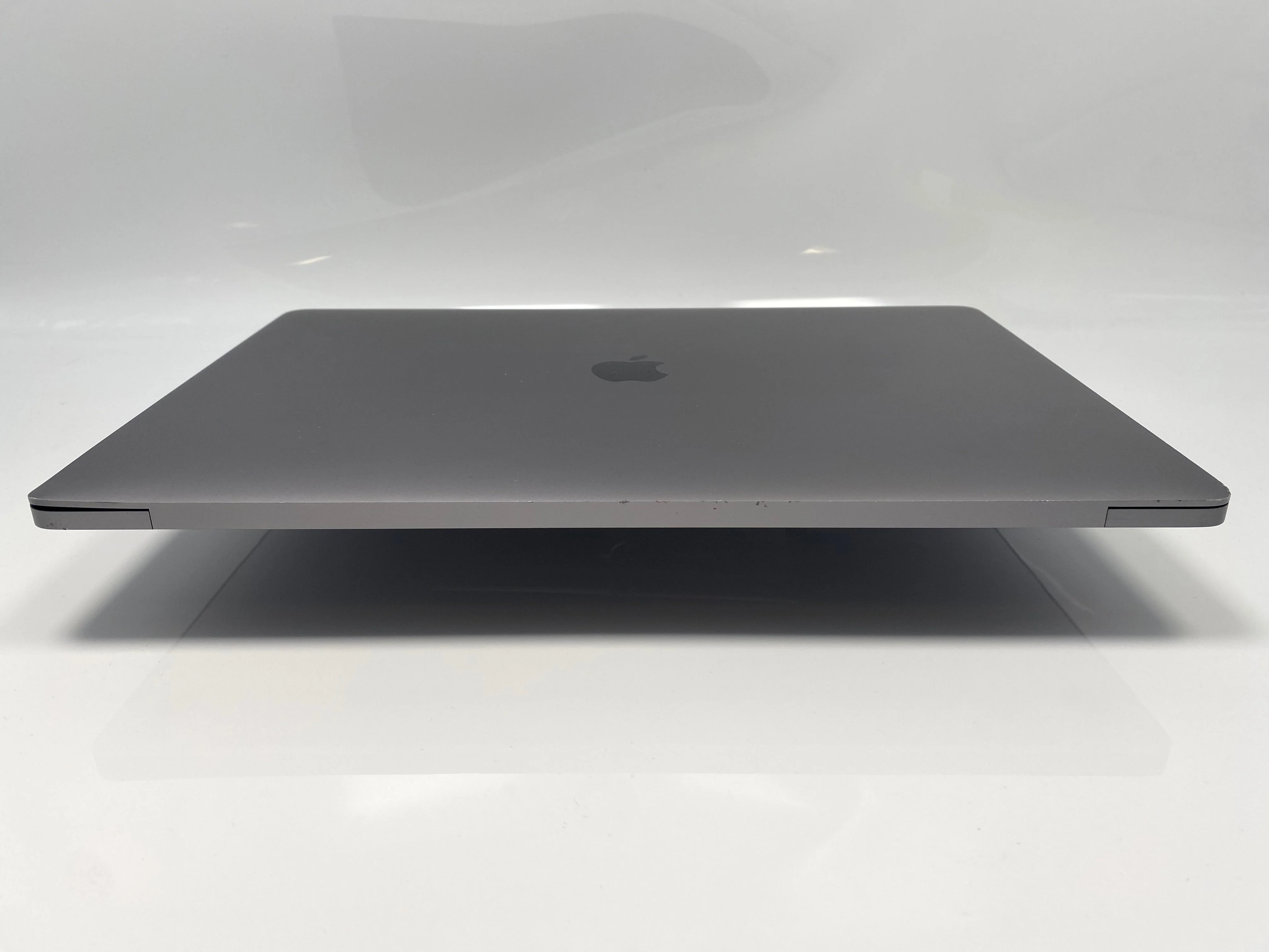 2019 MacBook Pro 16-inch – i7 2.6GHz 16GB RAM 512GB SSD 5500M 8GB | Russian Keyboard - Image 10