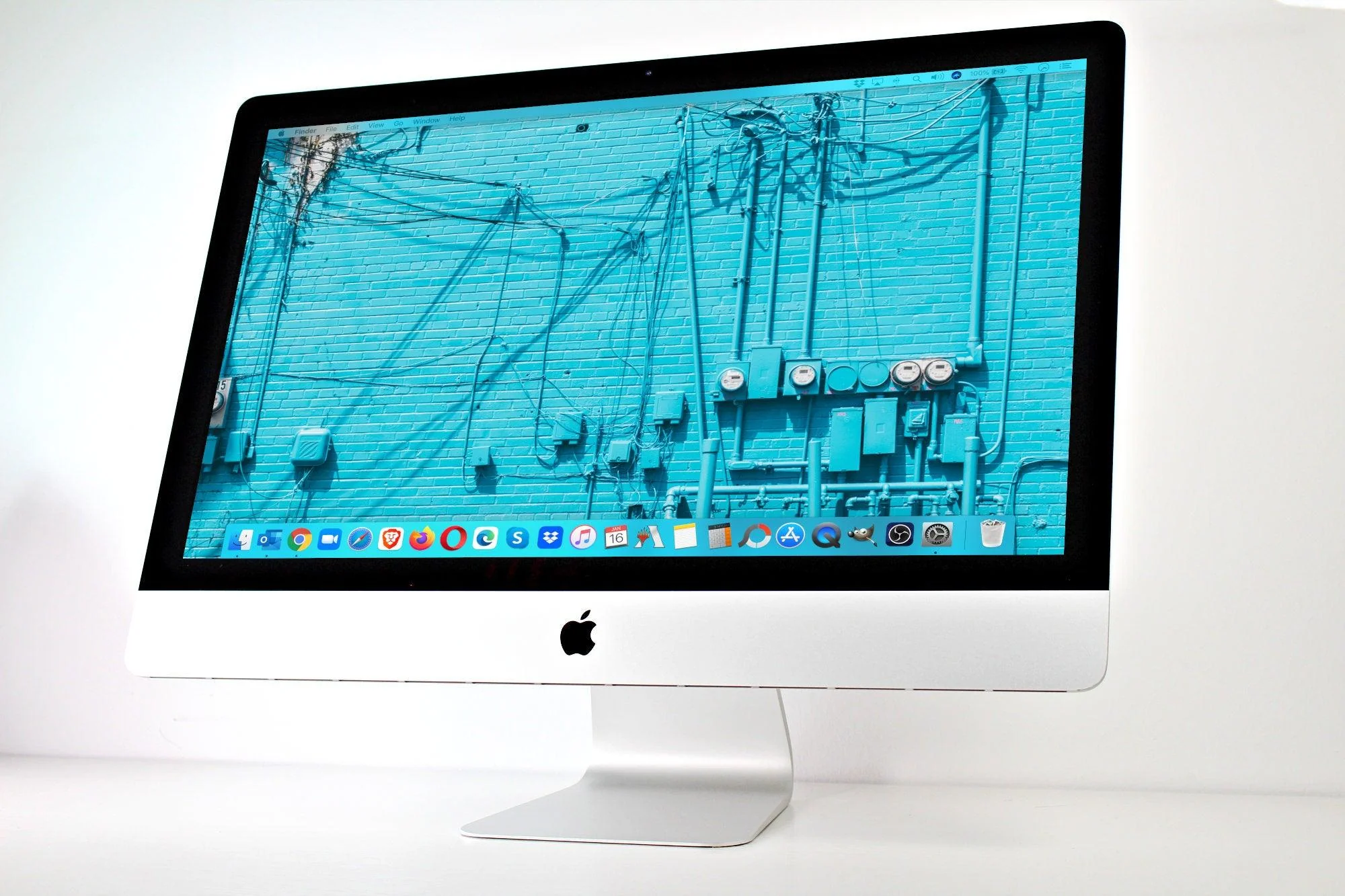 Apple iMac (27-inch 2020) 3.3 GHz intel i5 32GB-128GB RAM 512B SSD (Silver) - Image 3