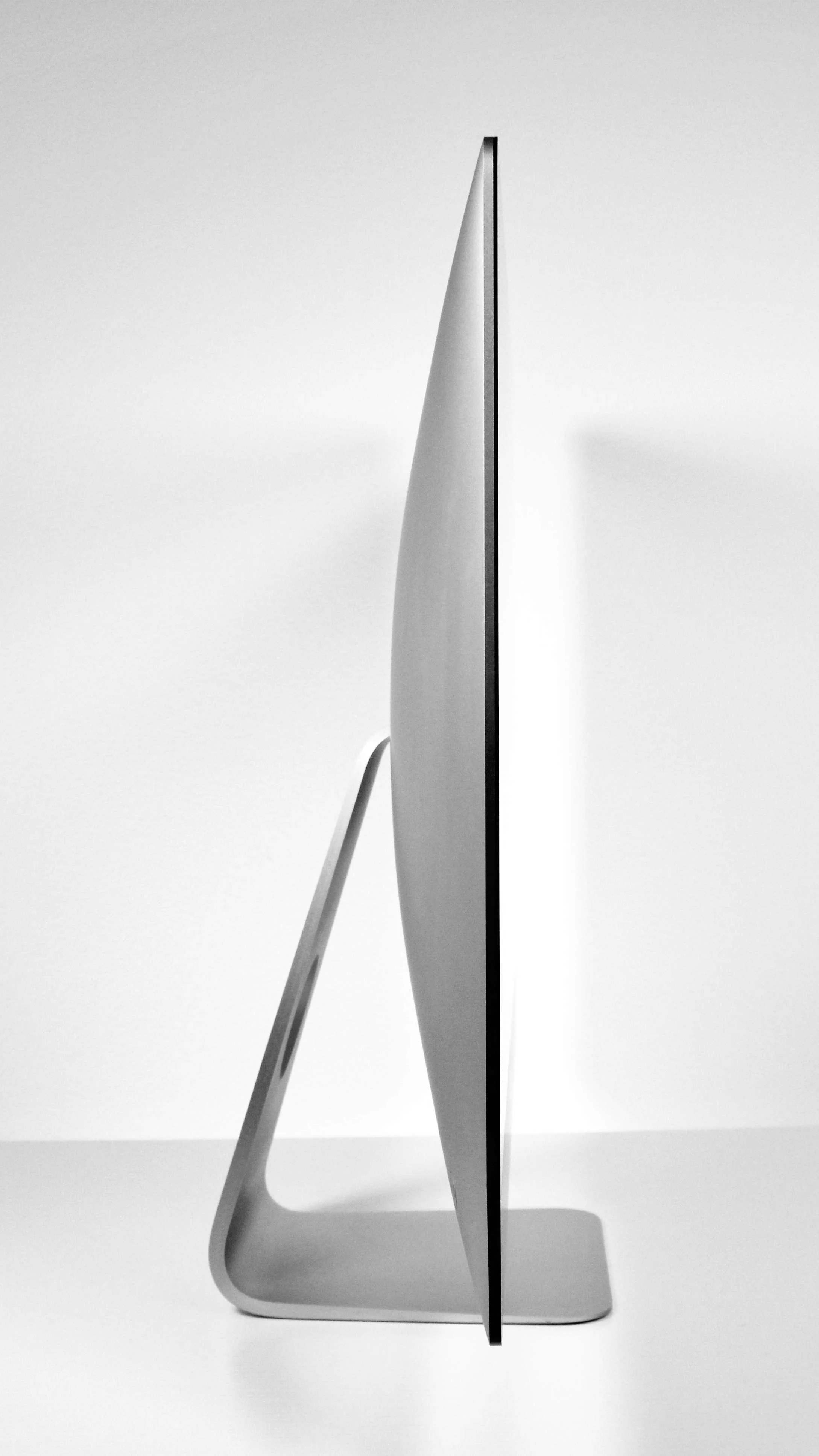 Apple iMac 5K 27-inch (Mid 2019) 3.7GHz i5 1TB SSD 64GB RAM All-In-One Desktop - Image 7