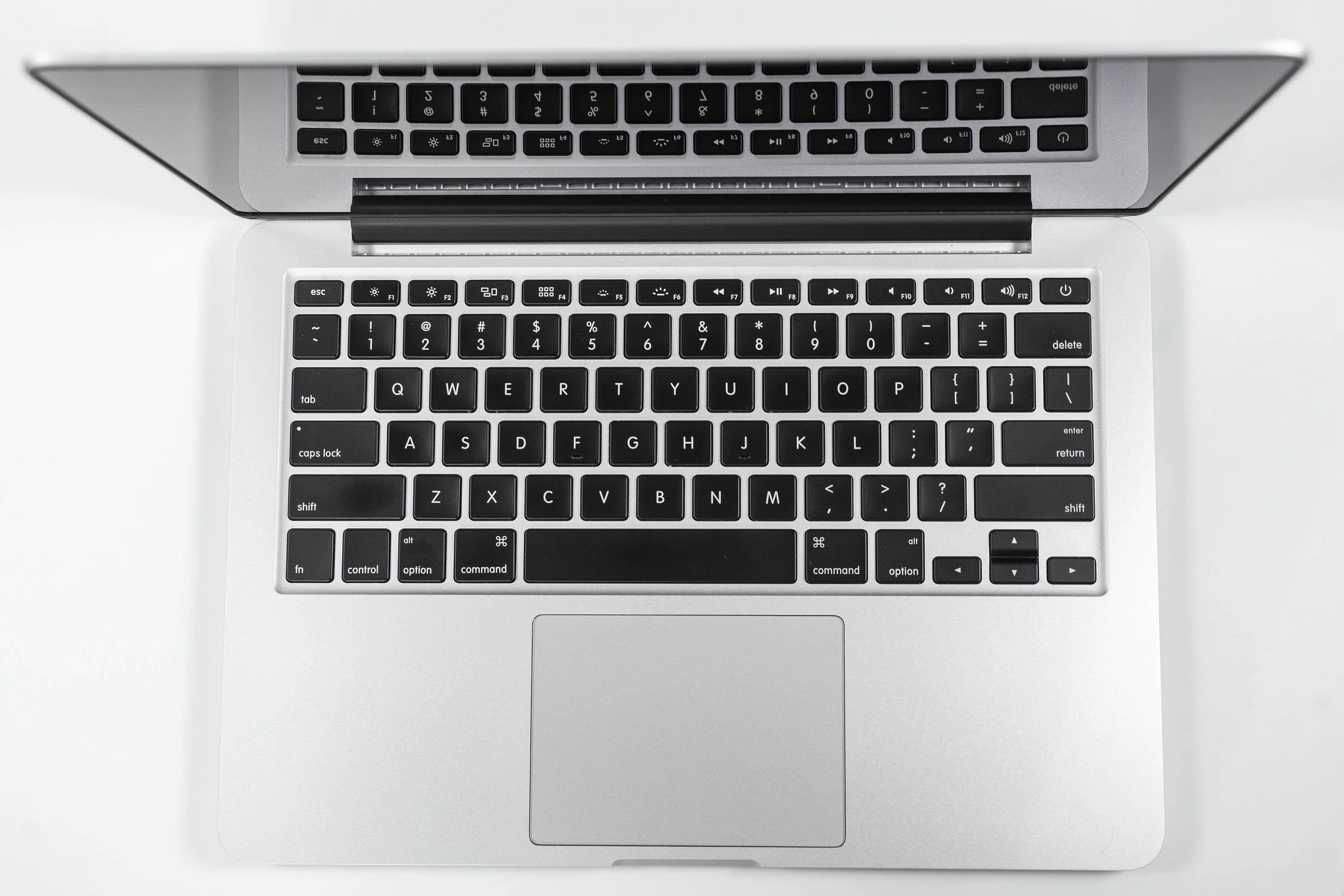 Apple MacBook Pro (13-inch Late 2013) 2.8 GHz I7-4558U 8GB RAM 1TB SSD (Silver) - Image 2