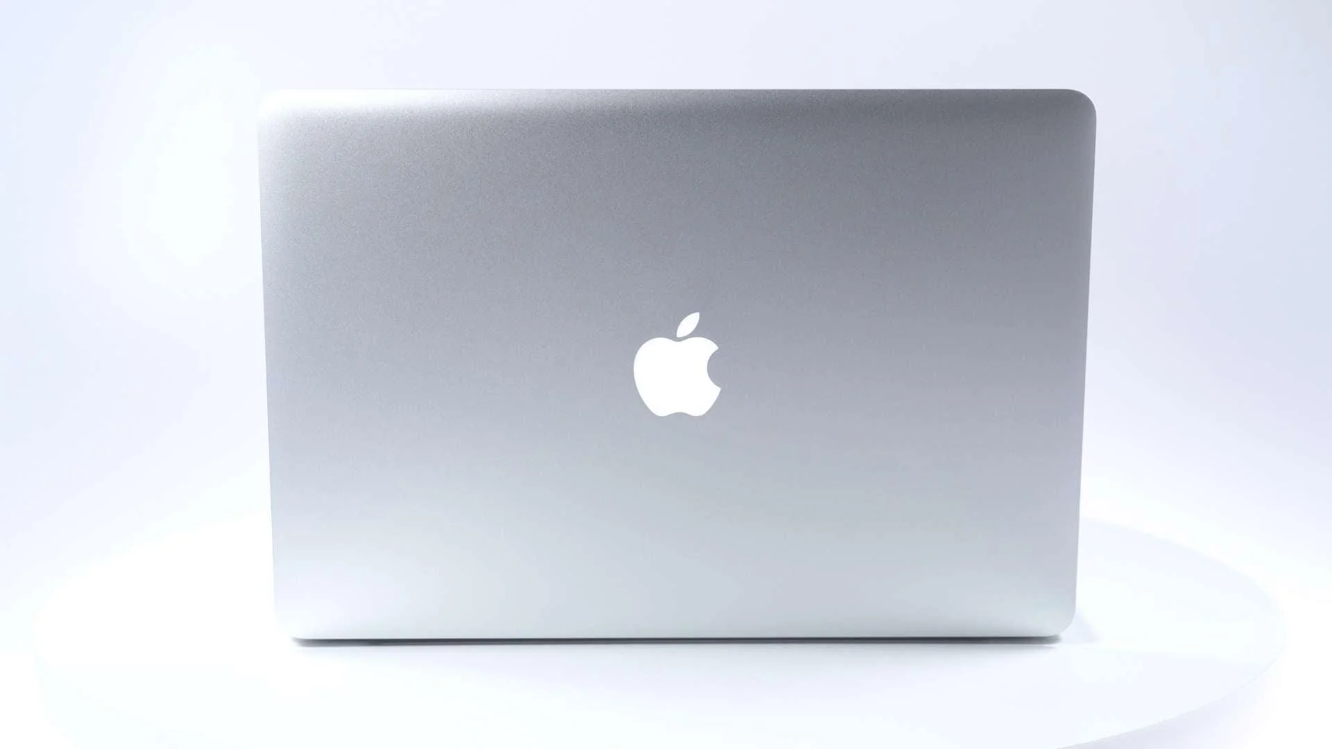 Apple MacBook Pro 15-inch 2013 2.0GHz Core i5 16GB RAM Dual GPU (Wear & Tear Special) - Image 7