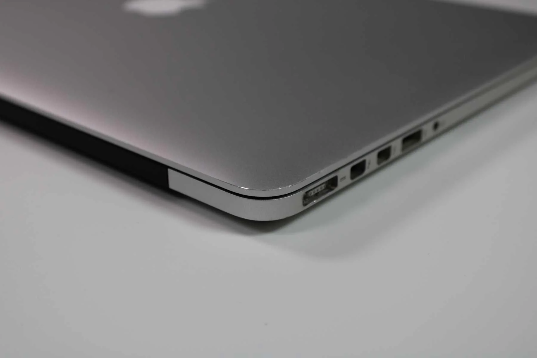 Apple MacBook Pro 15-inch 2013 2.8GHz Core i7 16GB RAM Dual GPU (Wear & Tear Special) - Image 10