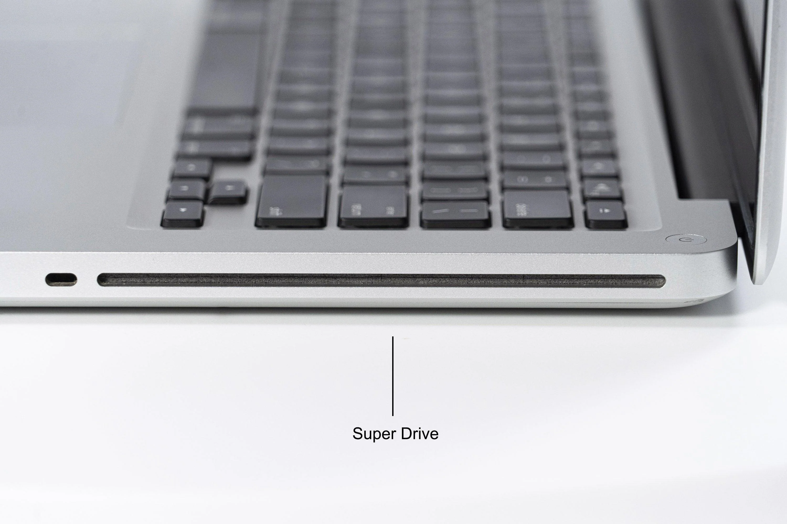 Apple MacBook Pro (15-inch Early 2011) 2.3 GHz i7-2820QM 8GB RAM 512GB SSD (Silver) - Image 9