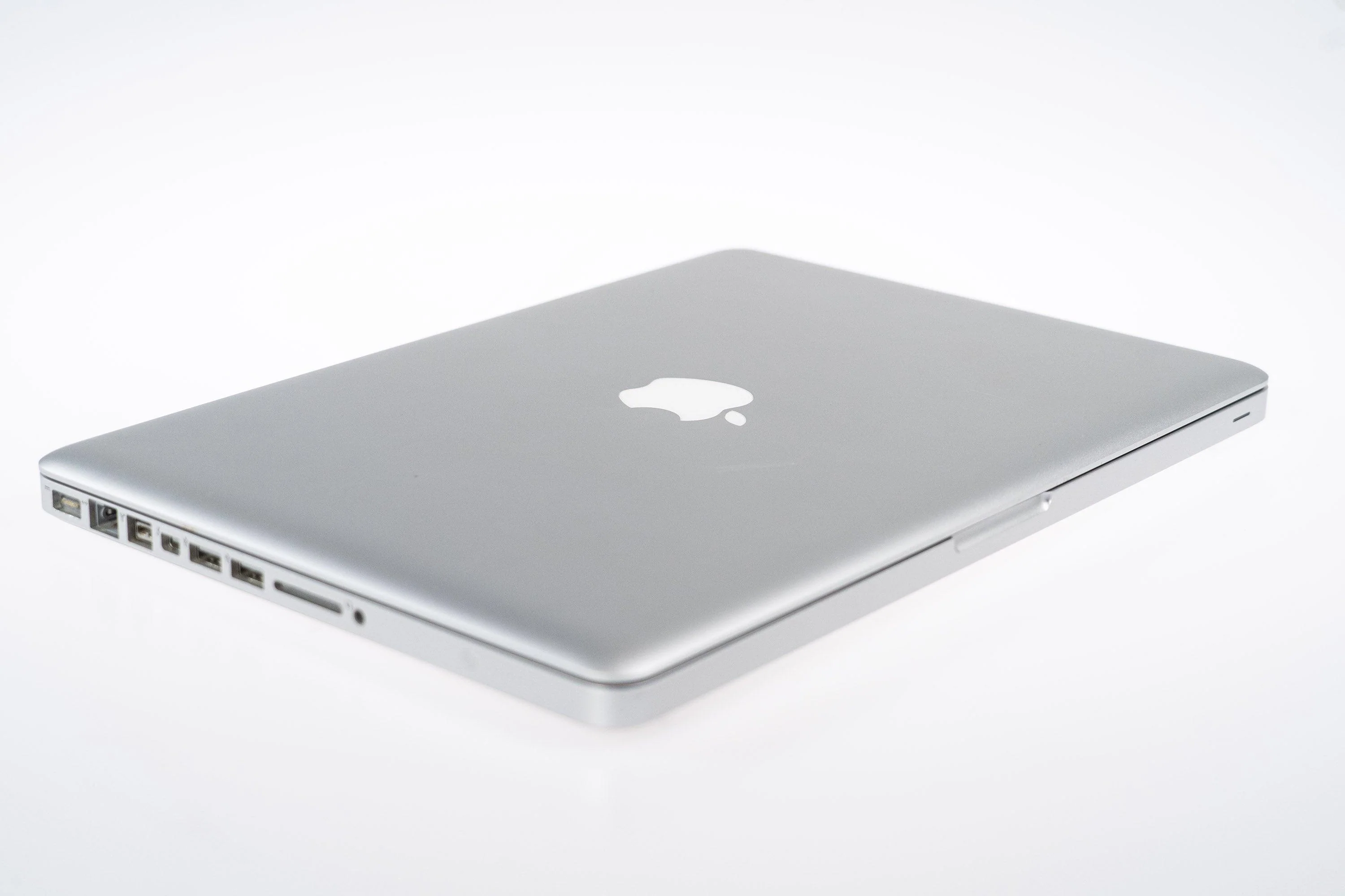 Apple MacBook Pro (15-inch Late 2011) 2.2 GHz intel i7-2675QM 8GB RAM 1TB SSD (Silver) - Image 12