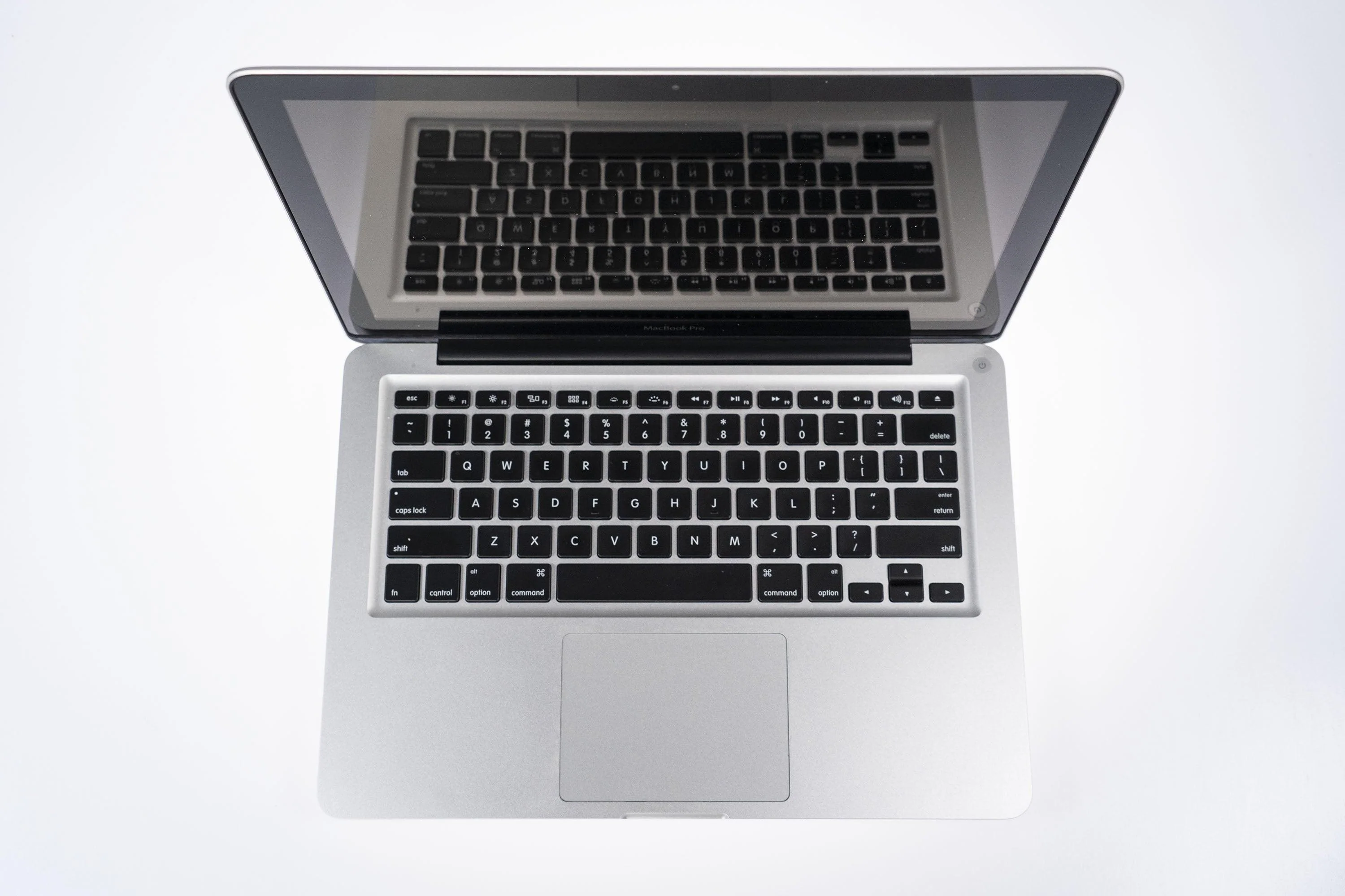 Apple MacBook Pro (15-inch Late 2011) 2.5 GHz i7-2860QM 8GB RAM 2TB SSD (Silver) - Image 5