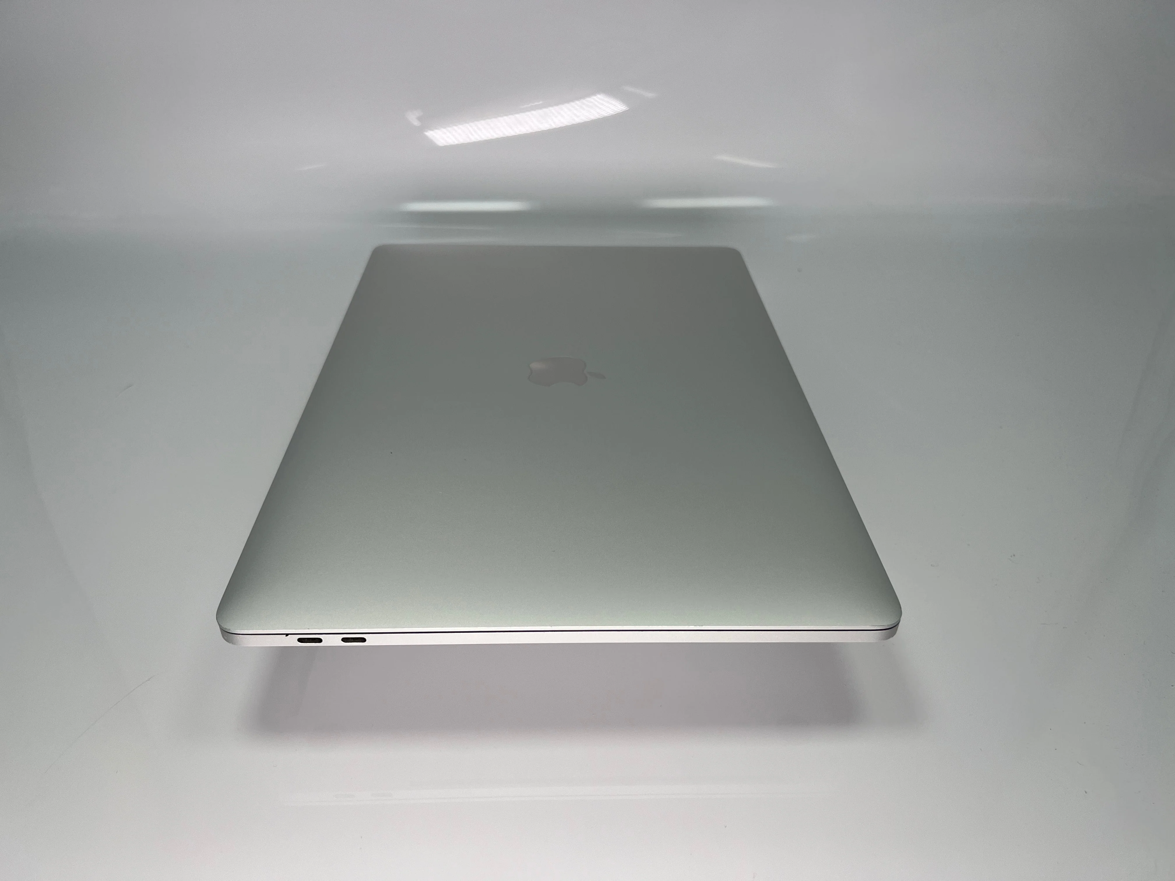 Apple MacBook Pro 2017 15-inch 2.7GHz For Parts Only 16GB RAM 512GB SSD - Image 4