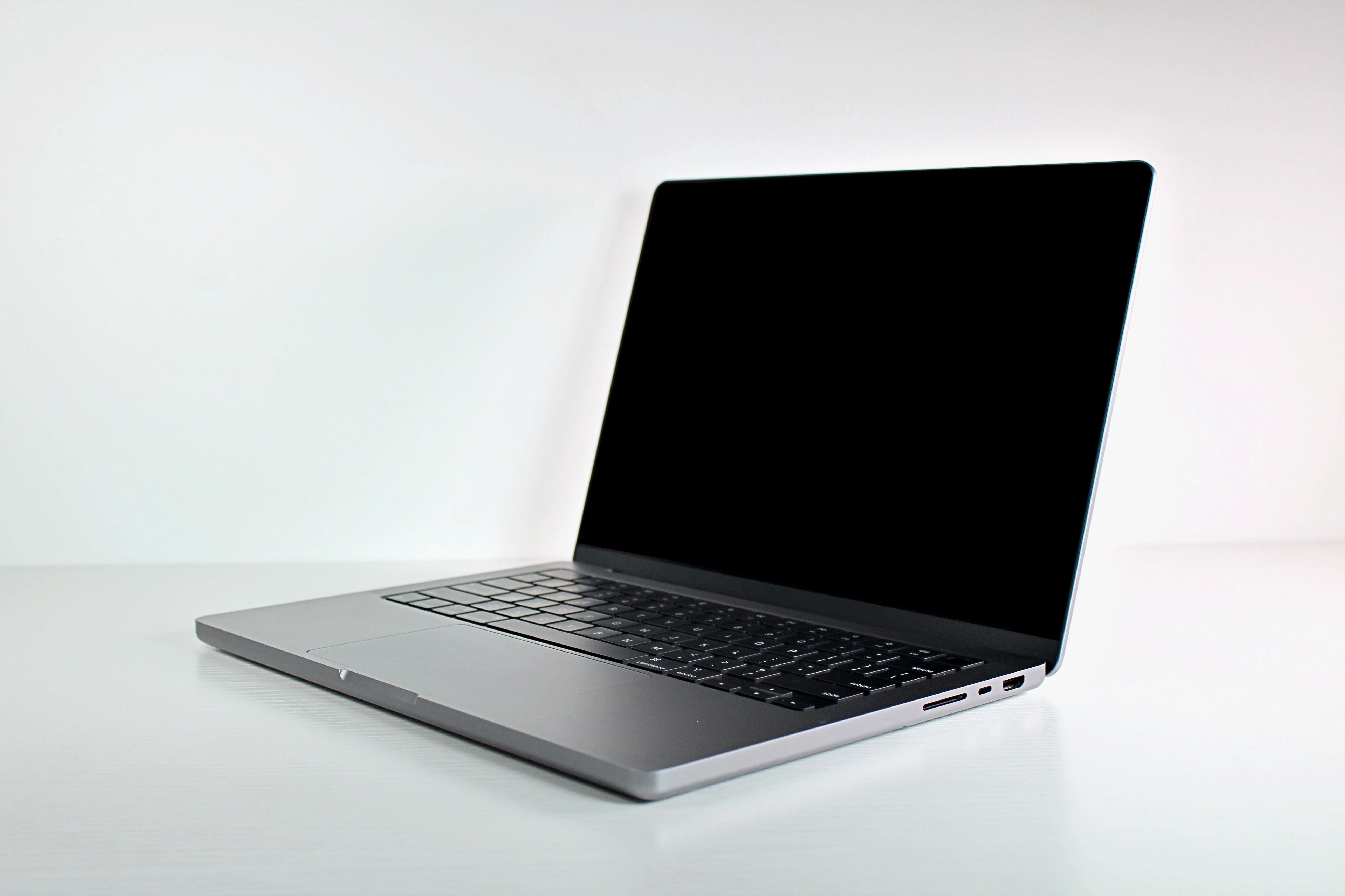 Apple MacBook Pro (2021) 14-inch M1 Max 32-Core GPU 64GB RAM 4TB SSD - Image 4