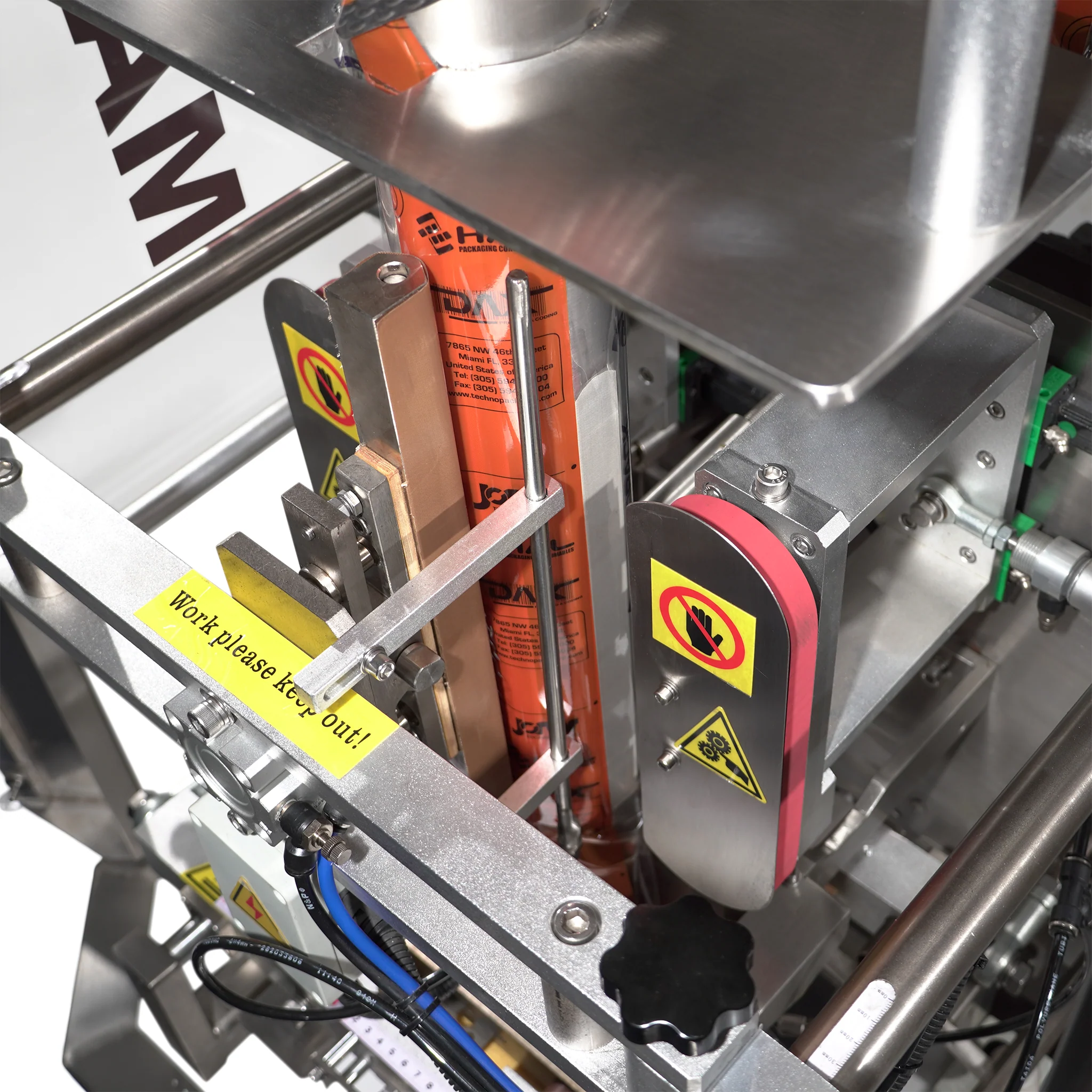 Automatic Vertical Pillow Bag Forming, Filling and Sealing Machine (VFFS) - Image 9