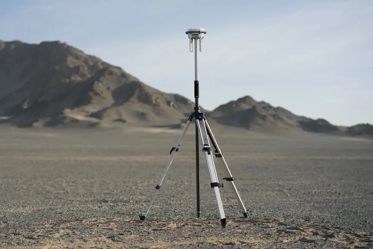 DJI D-RTK 3 Multifunctional Station - Image 2