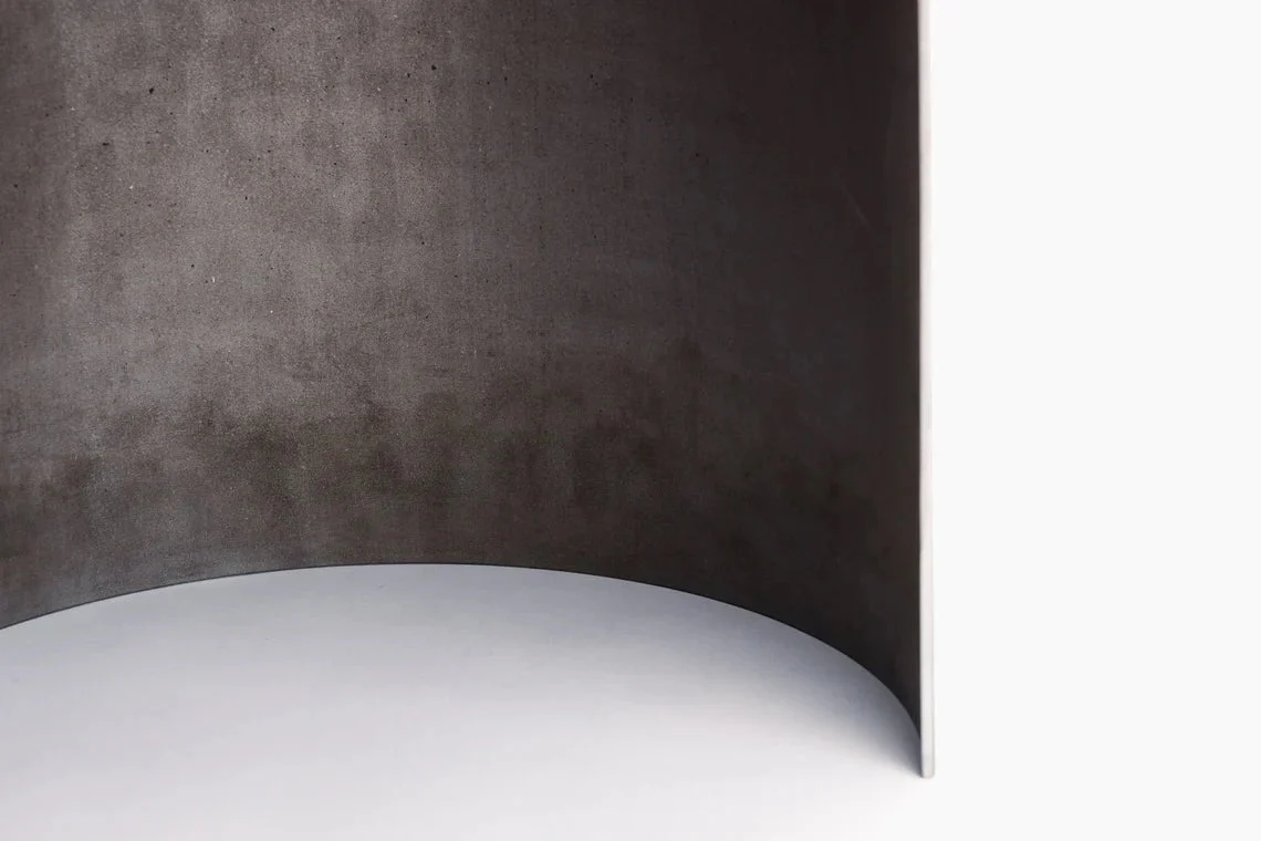 Industrial Round Low Side Metal Table/Minimal Design - Image 4