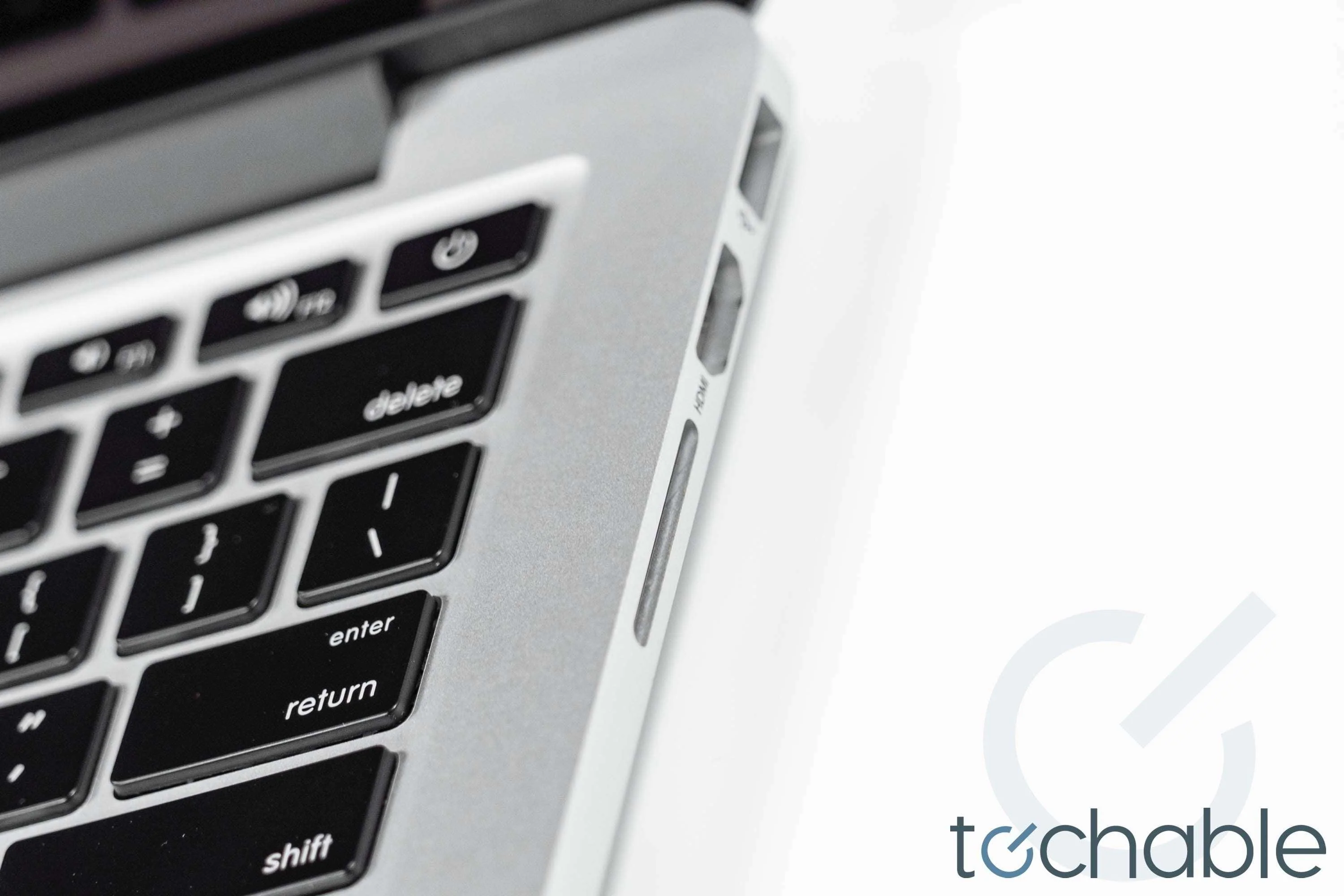 MacBook Pro (Early 2015) 13-Inch - 2.9GHz Core i5 - 16GB RAM - 256GB SSD - Image 8