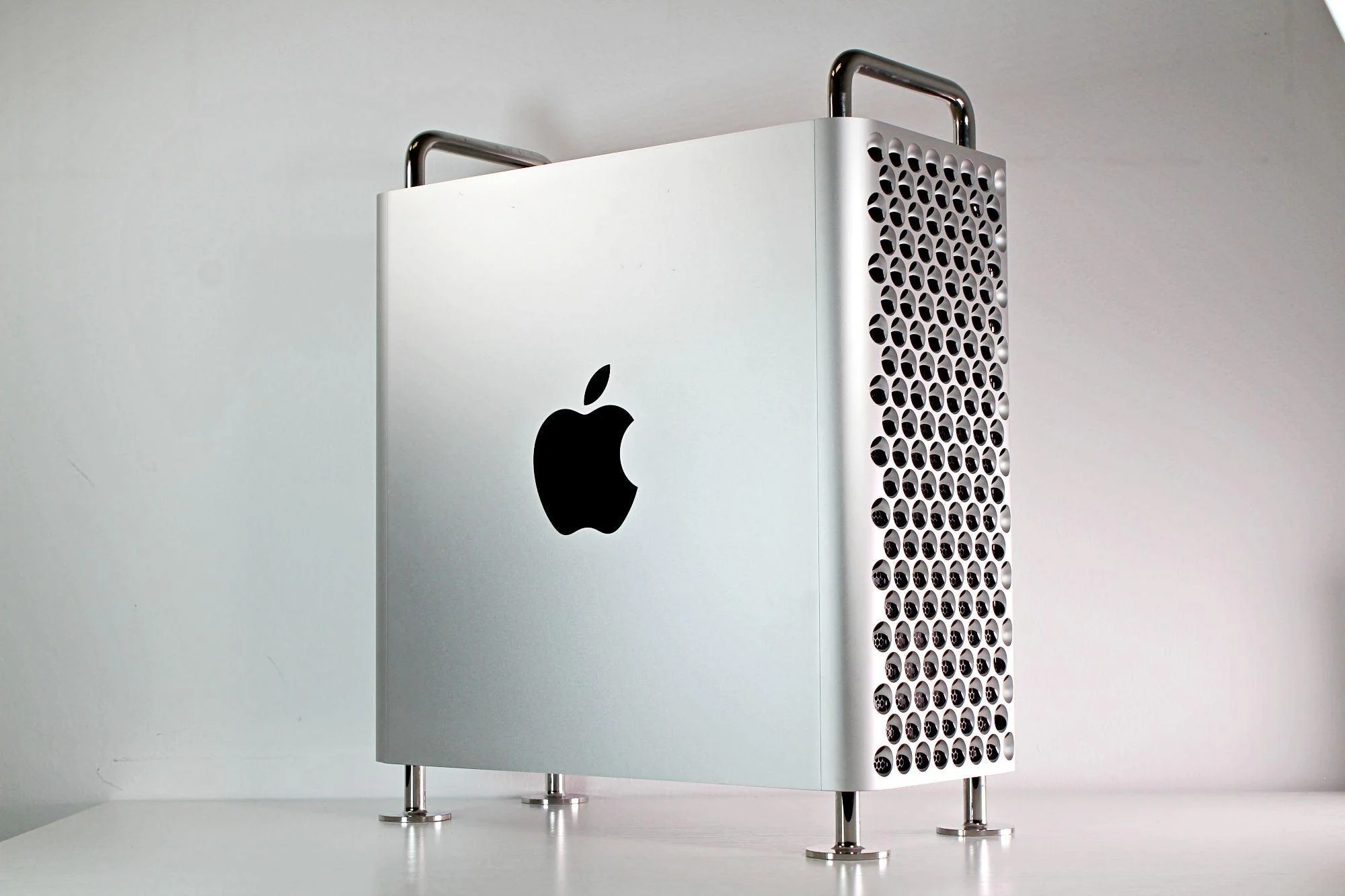 New Apple Refurb 2019 Mac Pro 2.5GHz 28-Core Intel XeonW | Up to 1.5TB RAM | Up to 8TB SSD | AMD Radeon Pro Vega ll Duo | with Apple Care+ 2027 - Image 4
