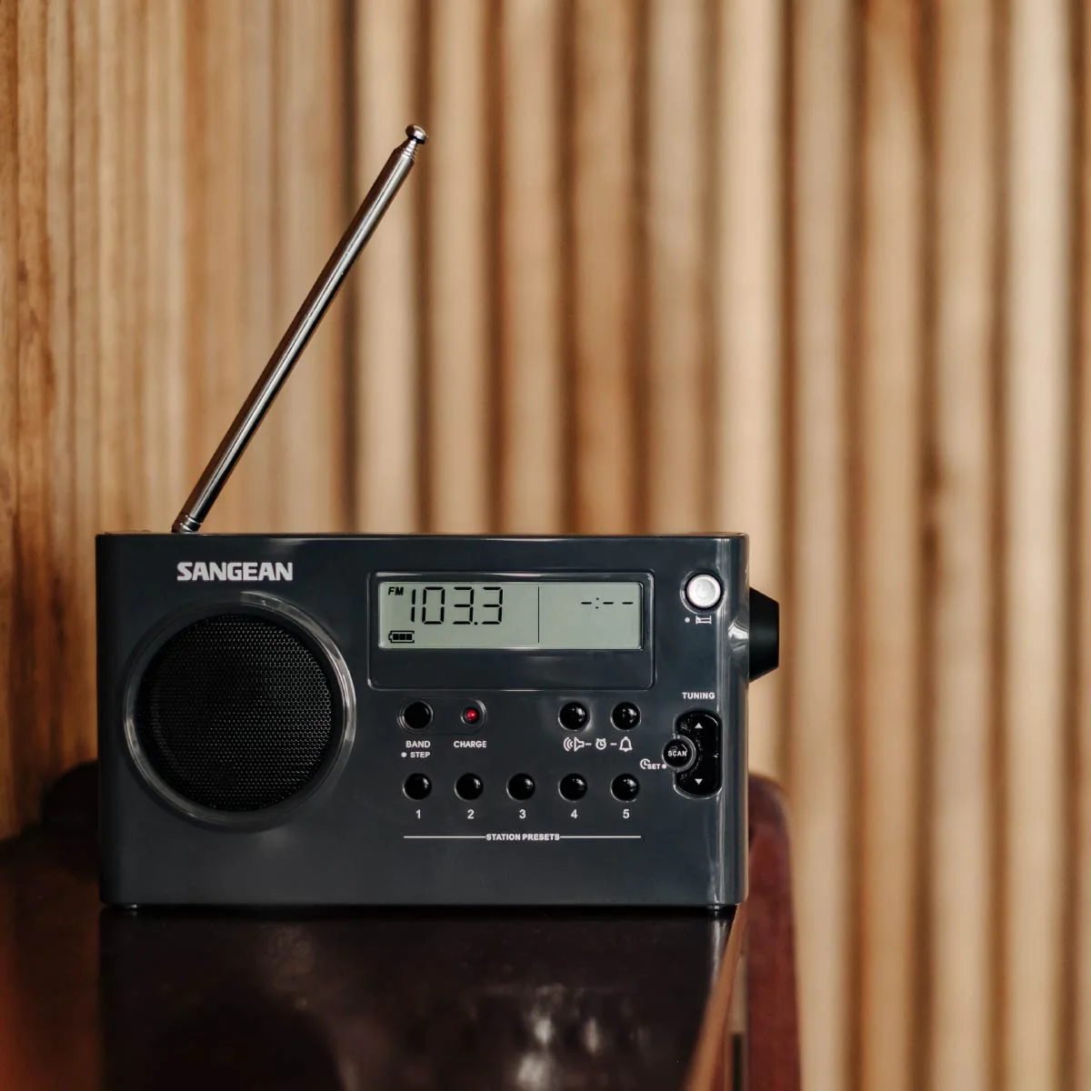 Sangean PR-D7 AM/FM Digital Portable Radio with Built-in Battery Charger (Black) - Image 6
