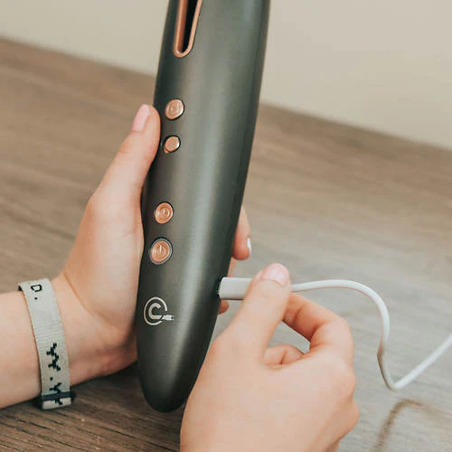 Vivitar Cut-the-Cord Cordless Rechargeable Auto Curler - Image 4